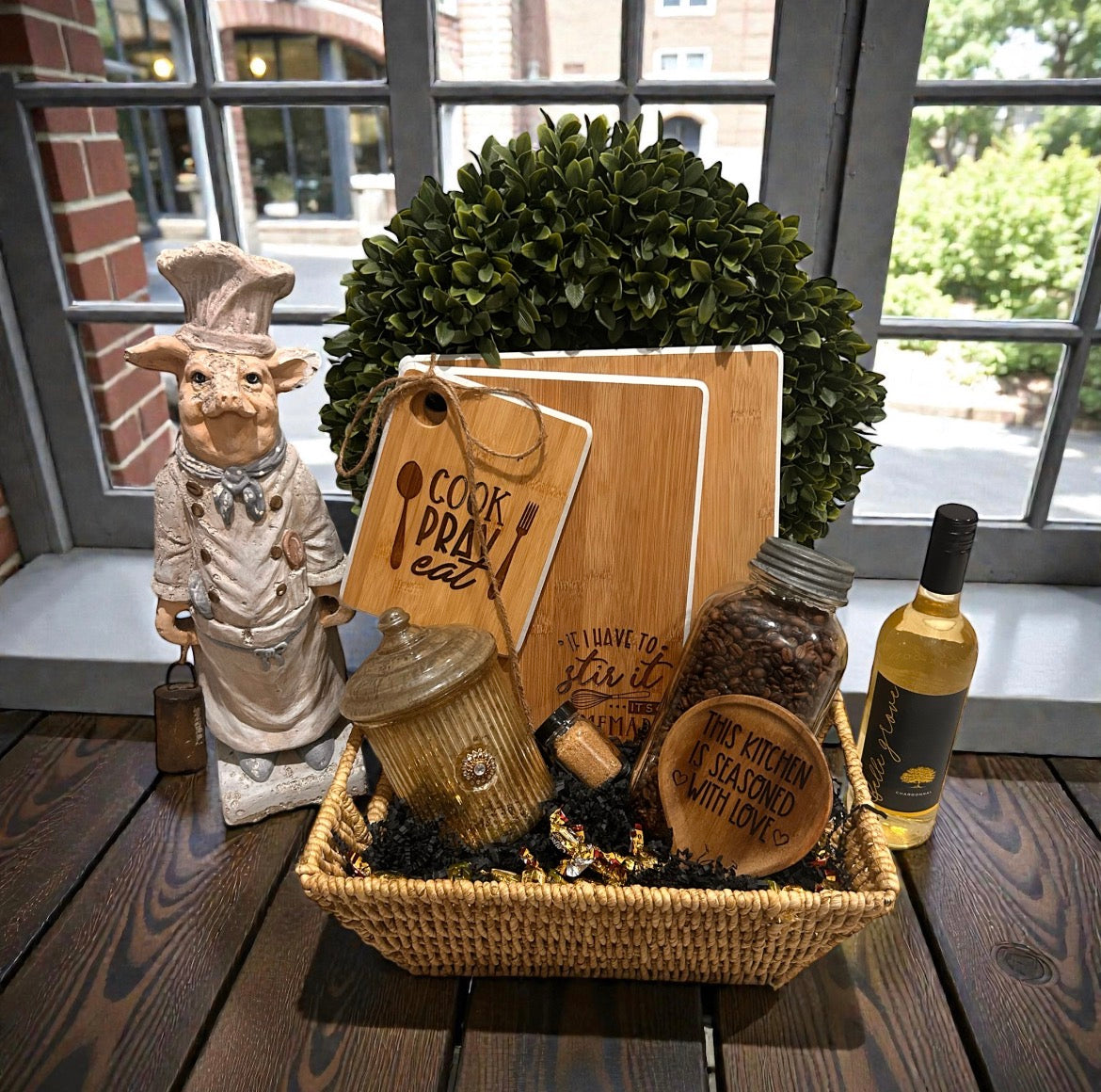 Medium Personalized Themed Basket